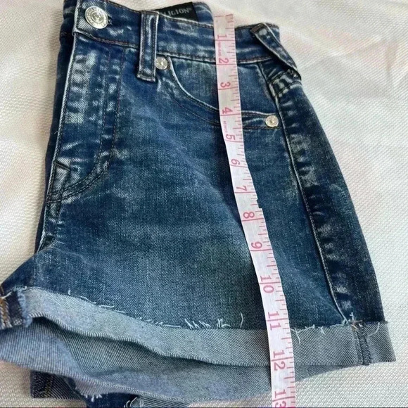 TRUE RELIGION Jennie Curvy Cuffed Shorts size 27 - Picture 8 of 12